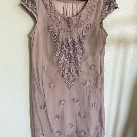 Chic Embroidered Mini Dress - Picture 4 of 7